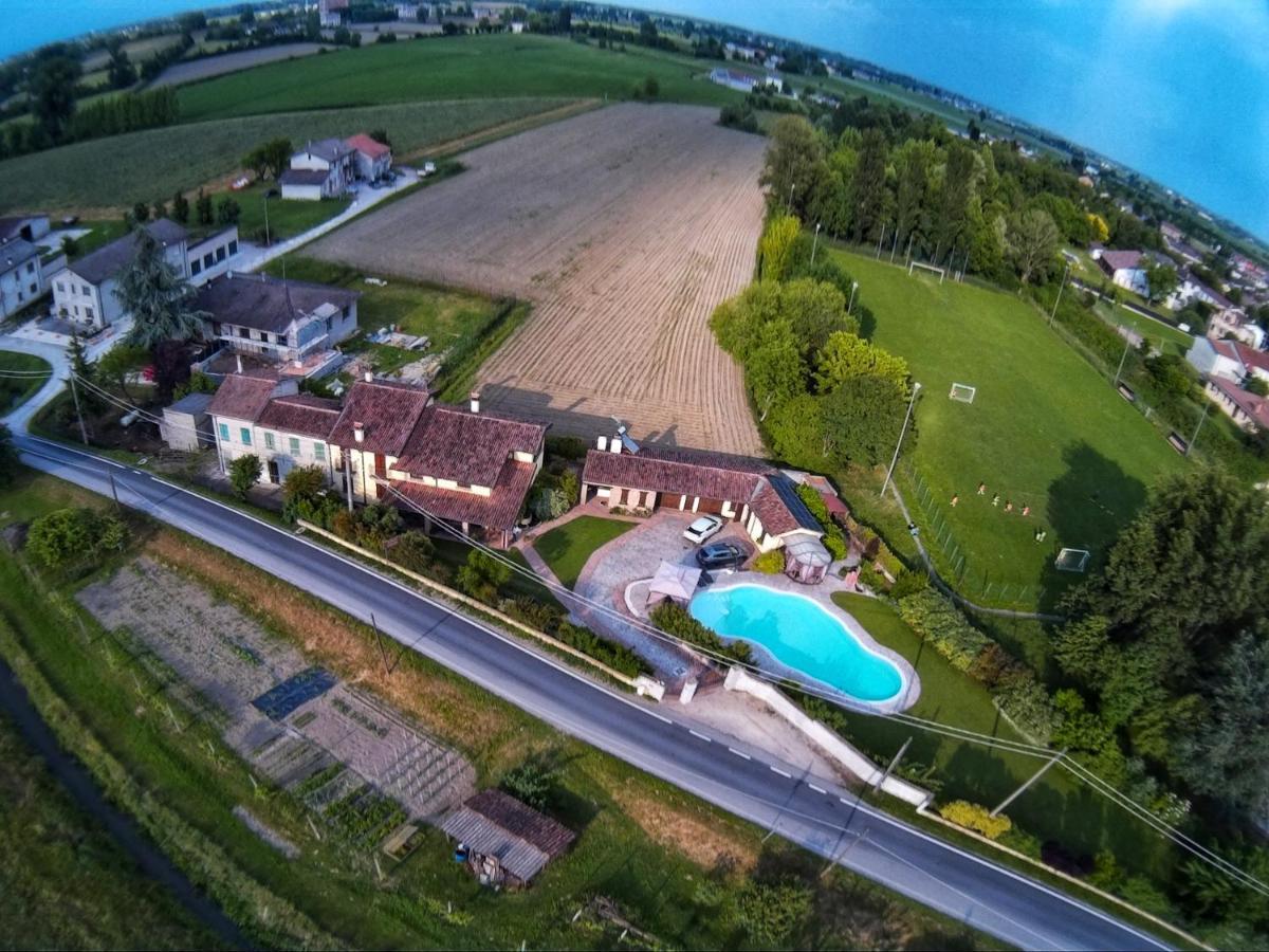 B&B Il Martin Pescatore Bagnolo San Vito Экстерьер фото